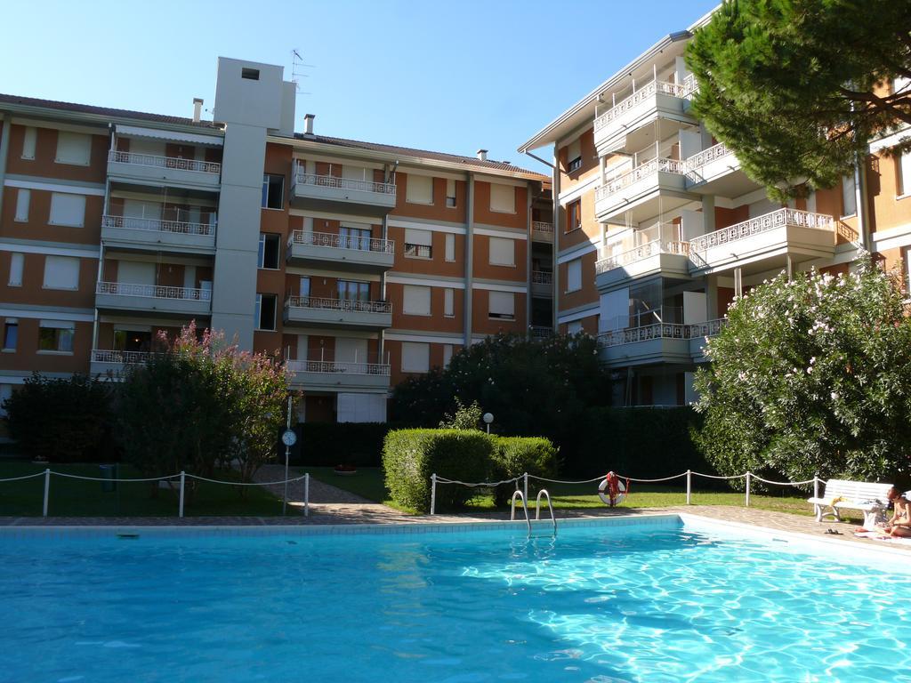 Residence Gardenia Lignano Sabbiadoro Kültér fotó