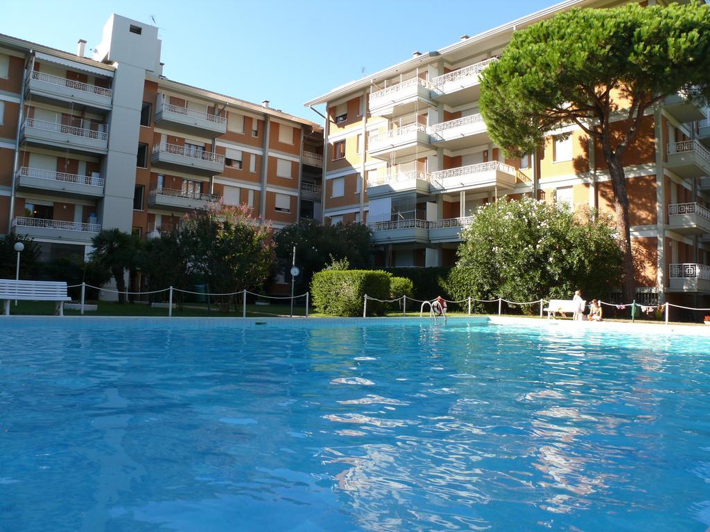 Residence Gardenia Lignano Sabbiadoro Kültér fotó