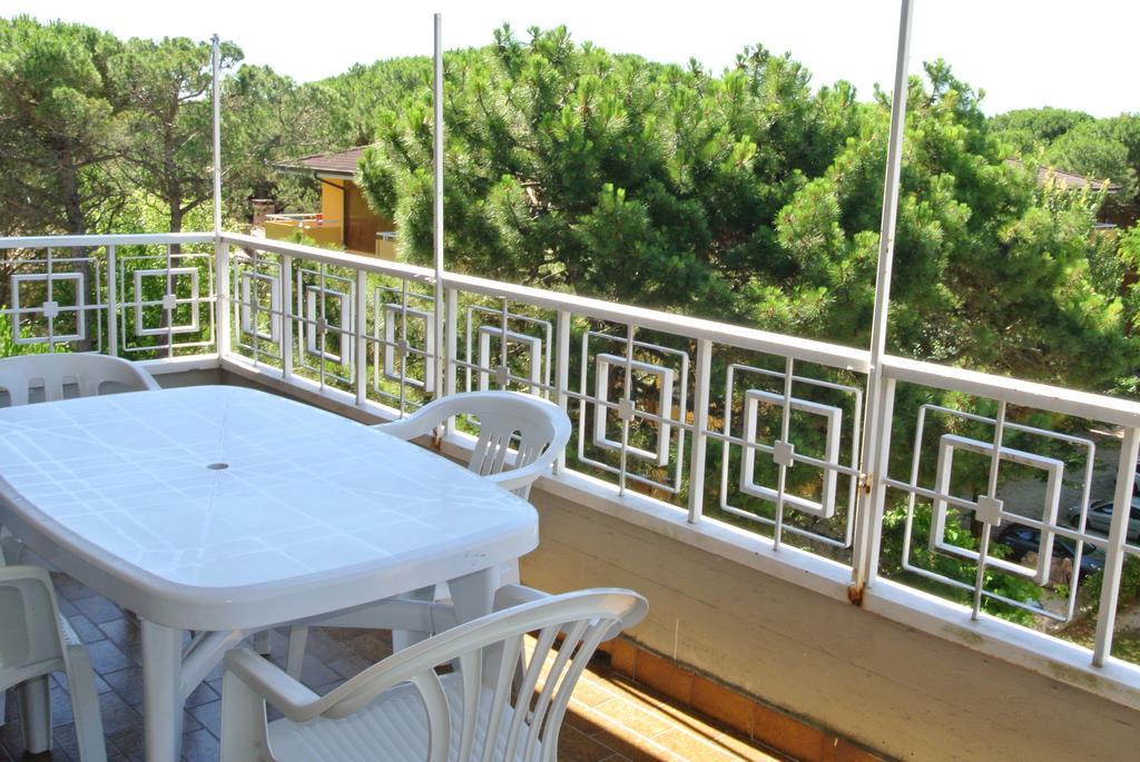 Residence Gardenia Lignano Sabbiadoro Kültér fotó