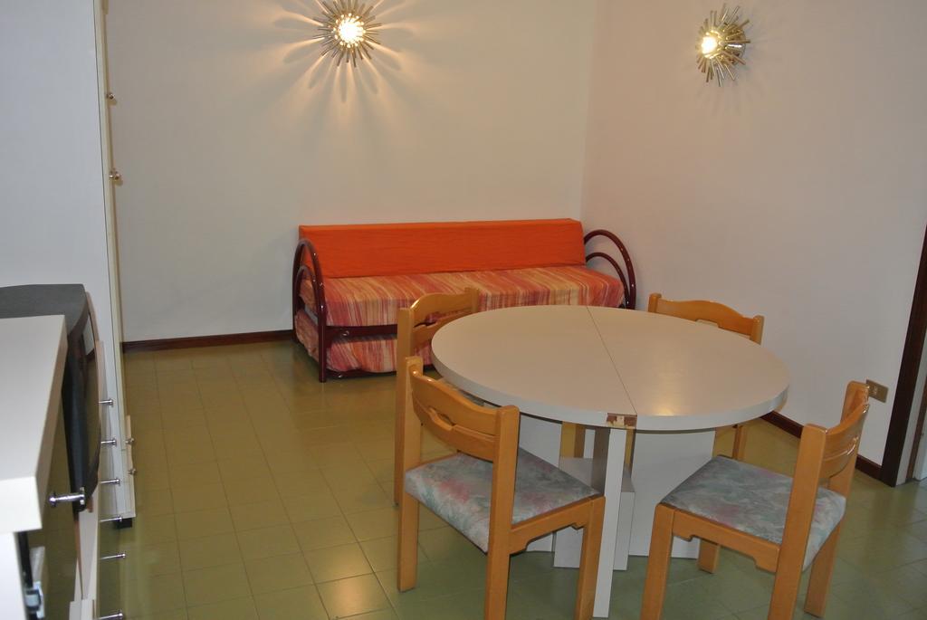 Residence Gardenia Lignano Sabbiadoro Kültér fotó
