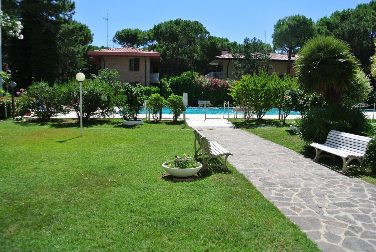 Residence Gardenia Lignano Sabbiadoro Kültér fotó
