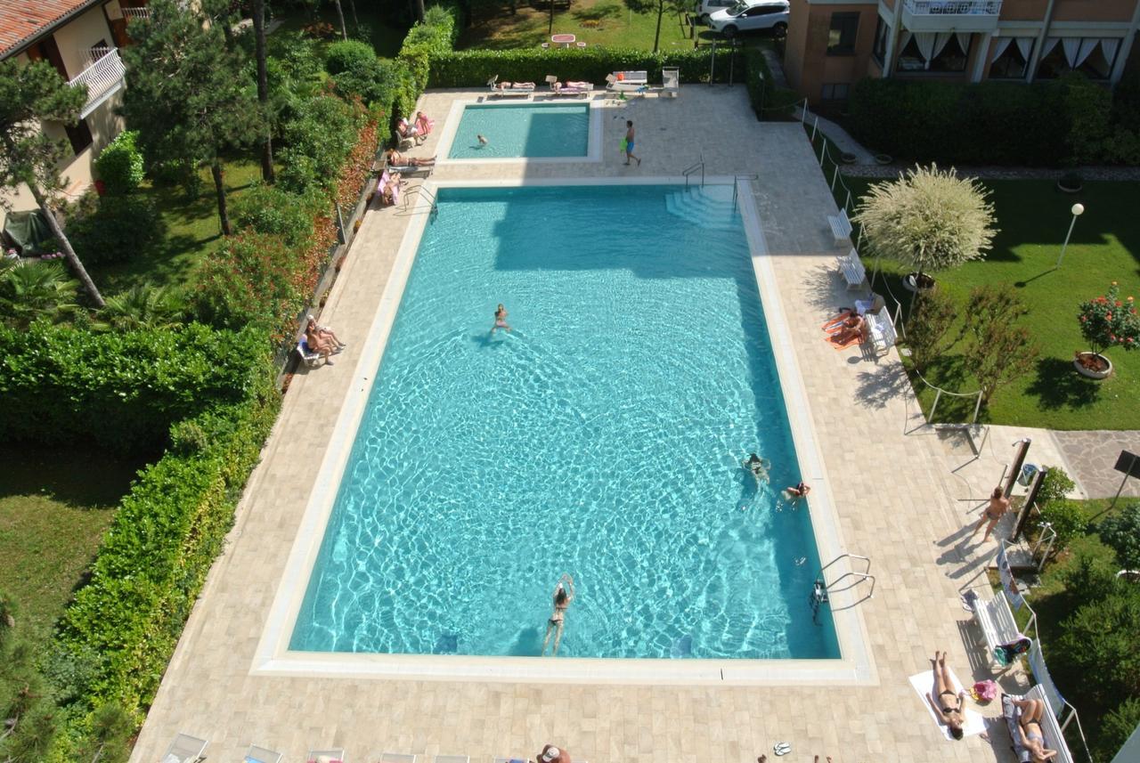 Residence Gardenia Lignano Sabbiadoro Kültér fotó